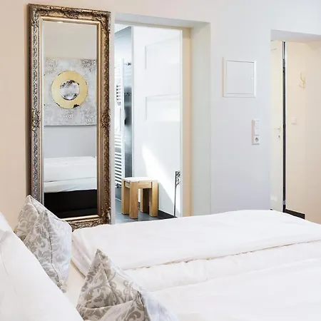 Hotel Boutique Friesinger 4*