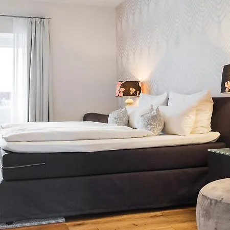 Hotel Boutique Friesinger 4*
