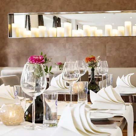 Boutique Friesinger فندق كريسبرون ام بوندنس