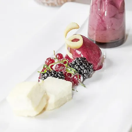 Hotel Boutique Friesinger 4*